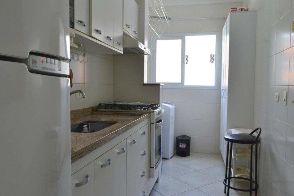 Aluga-Se Apto 2 Quartos, Sendo 1 Suite, 3 Ar Cond. Mobilia Completa - Praia Grande Ubatuba/Sp Экстерьер фото